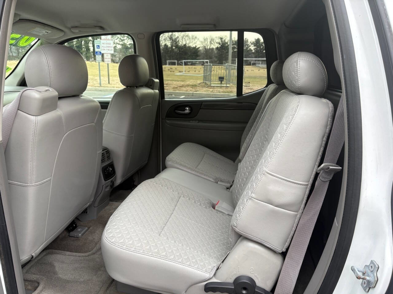 Used 2005 GMC Envoy XUV SLE AWD/4WD image 19