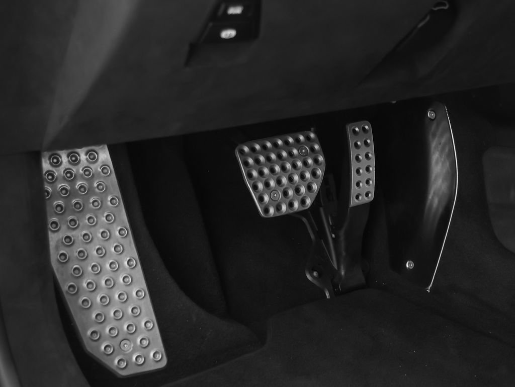 Certified 2025 Ferrari Purosangue AWD/4WD image 52