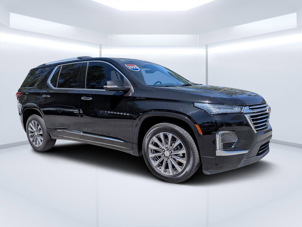 Used 2023 Chevrolet Traverse Premier FWD image 1