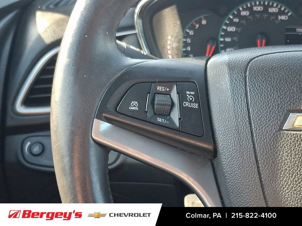 Used 2018 Chevrolet Trax LT w/ LT Convenience Package FWD image 24