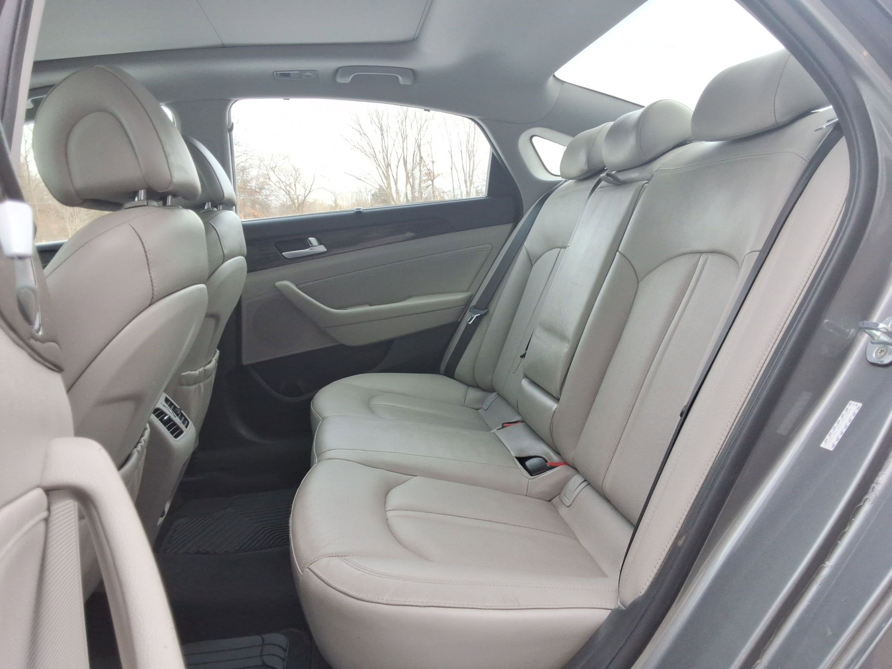 Used 2017 Hyundai Sonata Limited w/ Ultimate Package 02 image 29