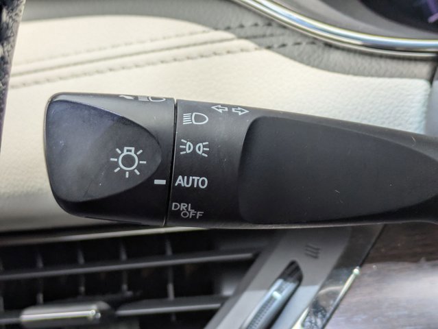 Used 2016 Toyota Avalon XLE Premium FWD image 9