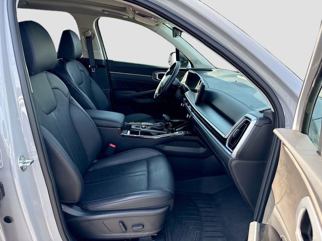 Used 2024 Kia Sorento SX image 31