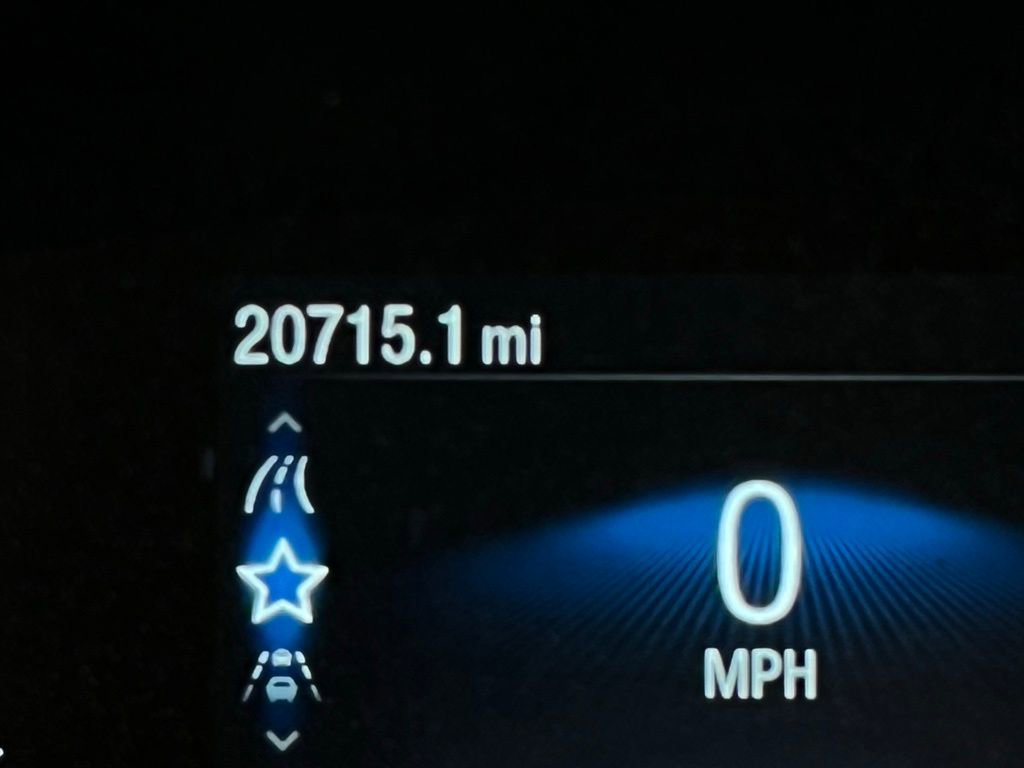 Used 2024 Ford Explorer 2WD image 16