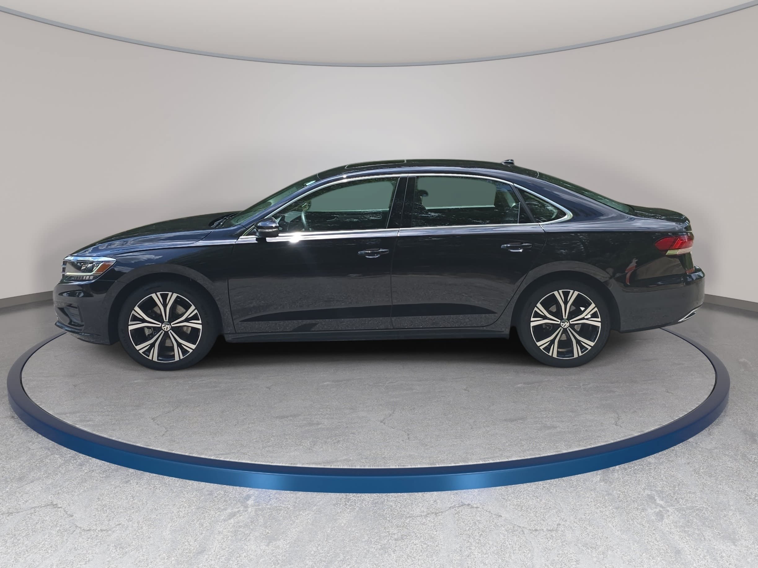 Used 2021 Volkswagen Passat 2.0T SE FWD image 8