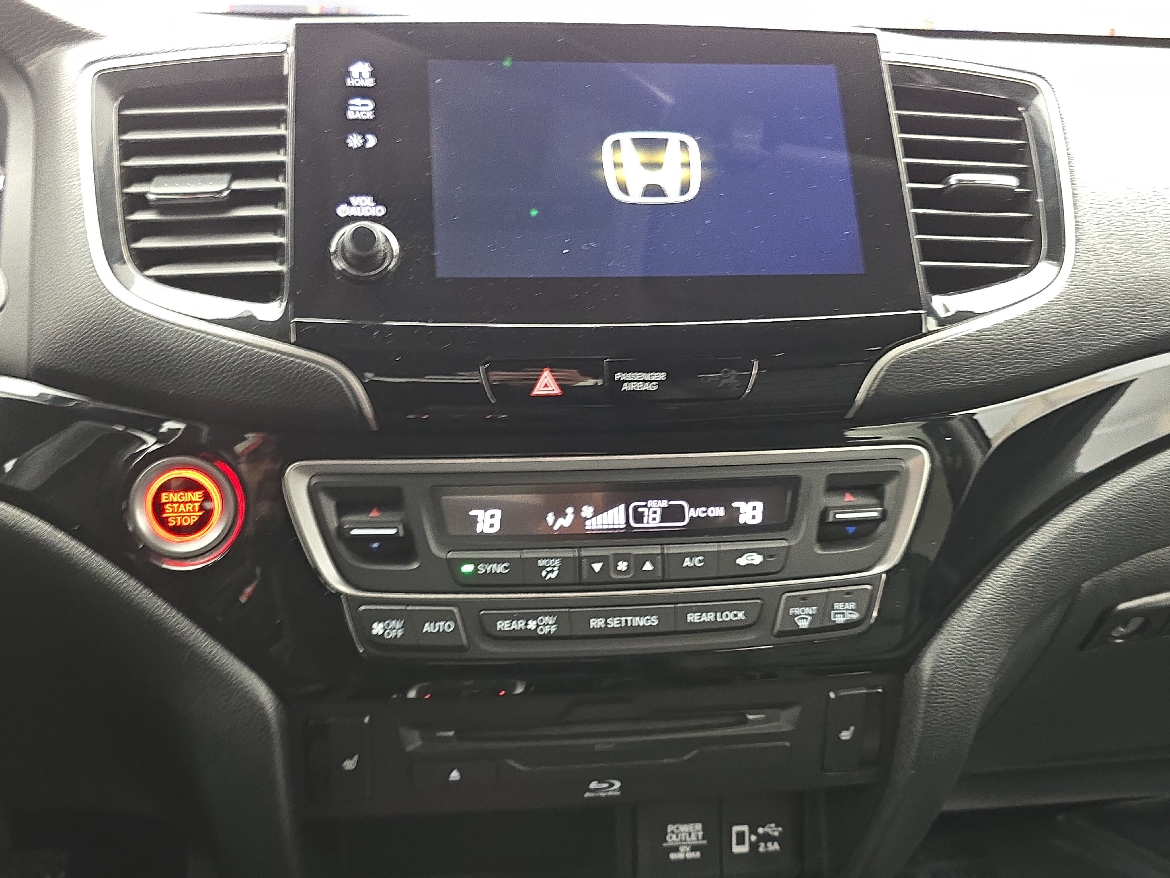 Used 2022 Honda Pilot Touring image 21