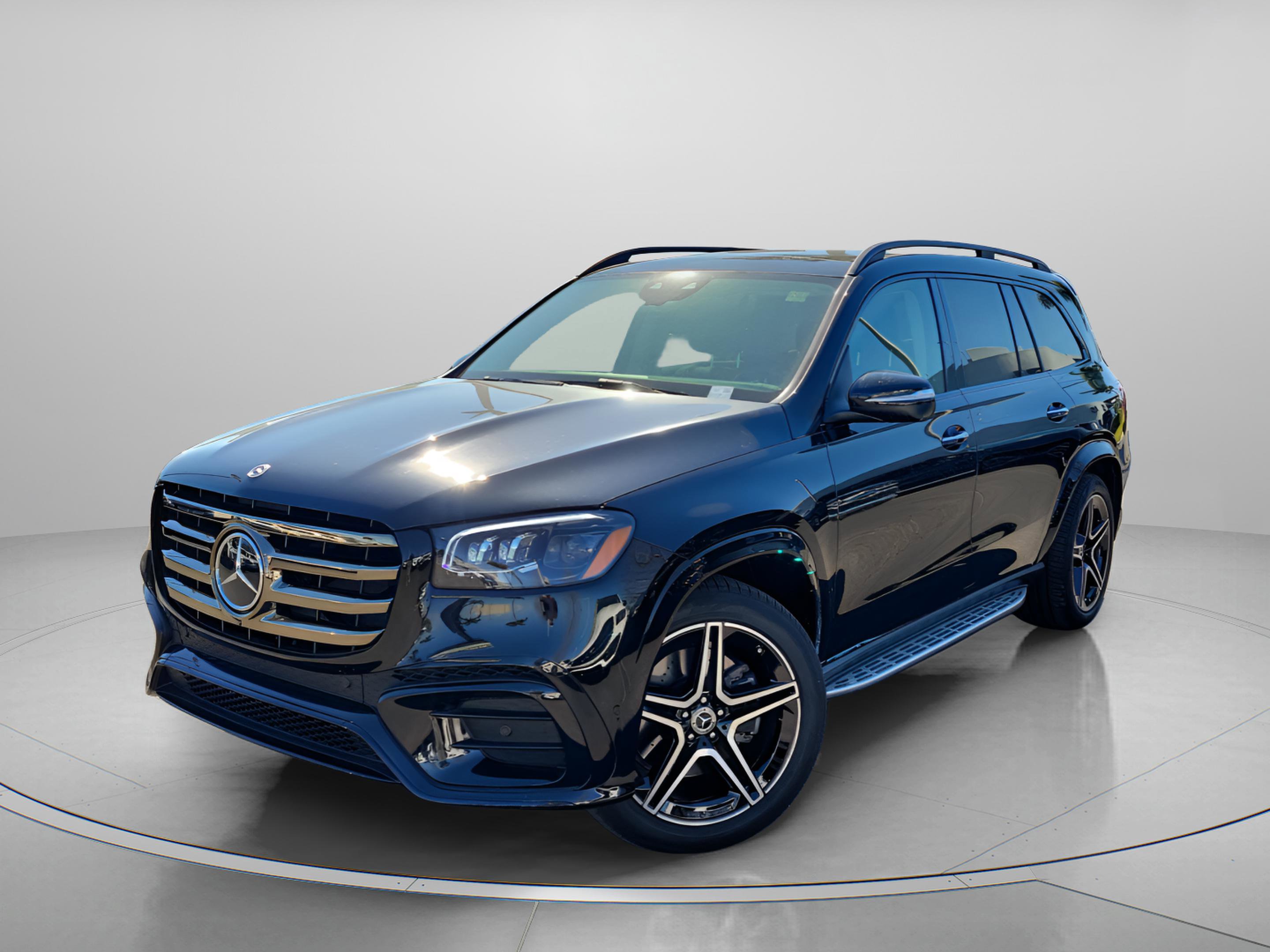Certified 2026 Mercedes-Benz GLS 450 4MATIC image 2