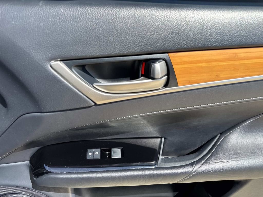 Used 2013 Lexus GS 450h image 16