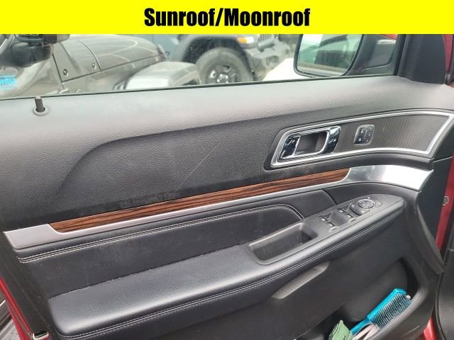 Used 2017 Ford Explorer Limited w/ Equipment Group 301A image 7
