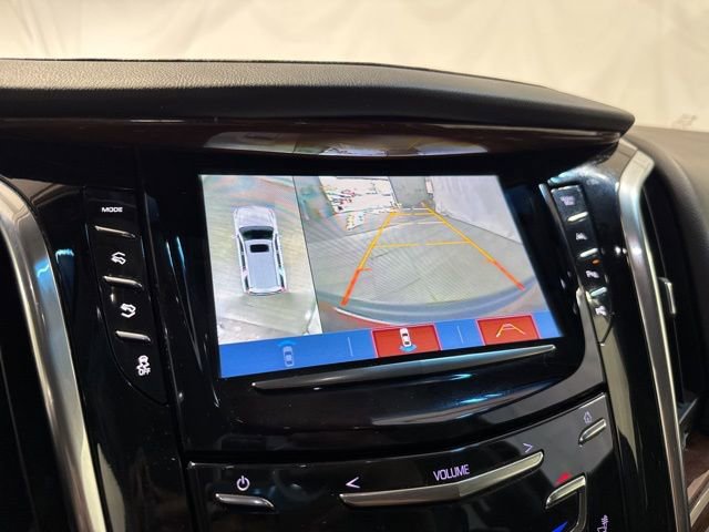 Used 2018 Cadillac Escalade Luxury RWD image 25