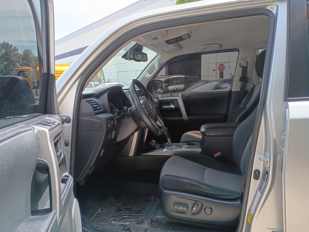 Used 2021 Toyota 4Runner SR5 AWD/4WD image 13