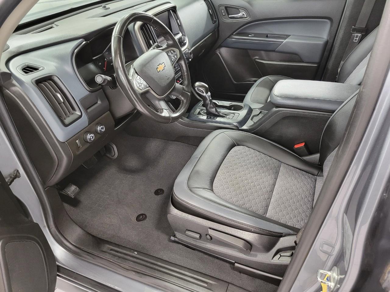 Certified 2022 Chevrolet Colorado Z71 w/ Safety Package AWD/4WD image 9