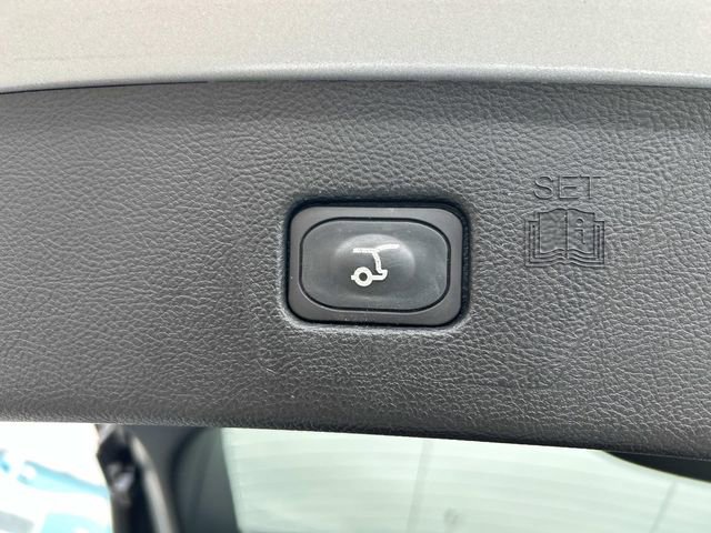 Used 2024 Ford Edge Titanium image 15