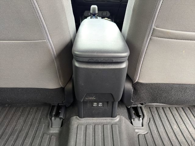 Used 2025 Toyota Prius LE FWD image 18