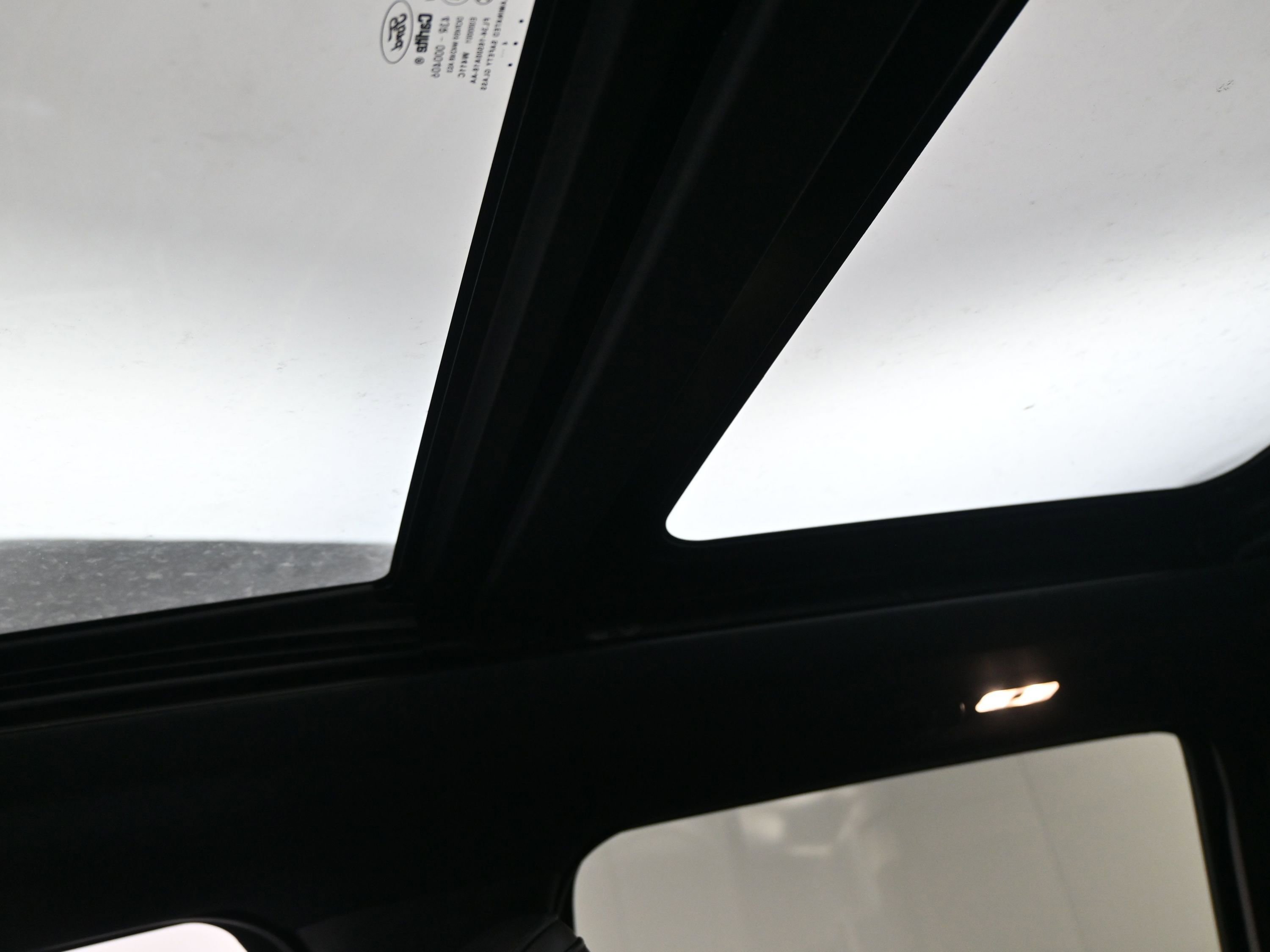 Used 2015 Ford F150 Platinum w/ Equipment Group 701A Luxury image 20