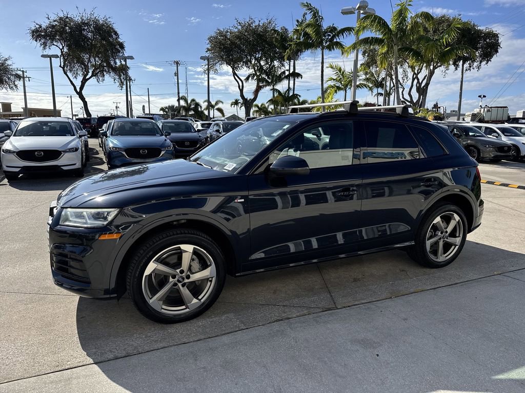 Used 2020 Audi Q5 2.0T Titanium Premium Plus w/ Premium Plus Package image 11