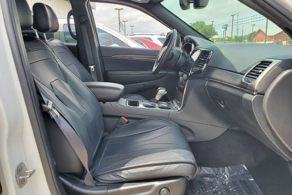 Used 2022 Jeep Grand Cherokee Limited w/ Tech Group RWD image 16