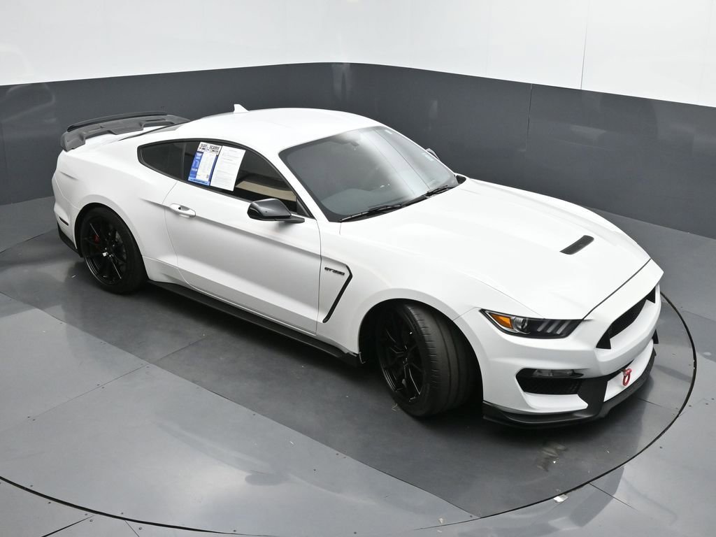Used 2020 Ford Mustang Shelby GT350 w/ Technology Package image 48