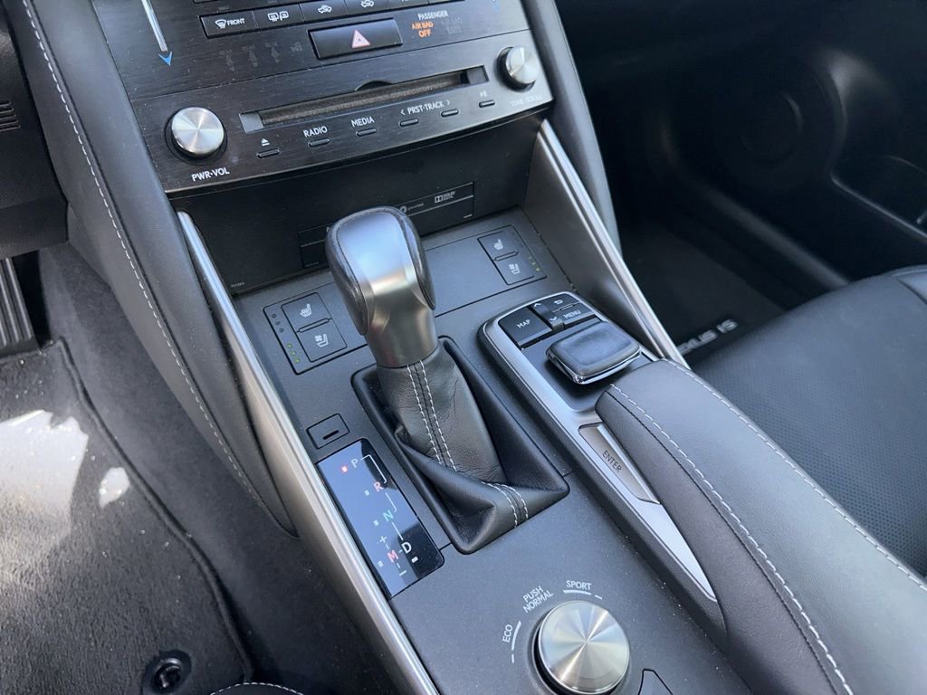 Used 2017 Lexus IS 200t 200t w/ Navigation System Package image 21