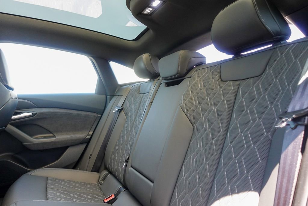 New 2025 Audi S6 e-tron Premium Plus image 22