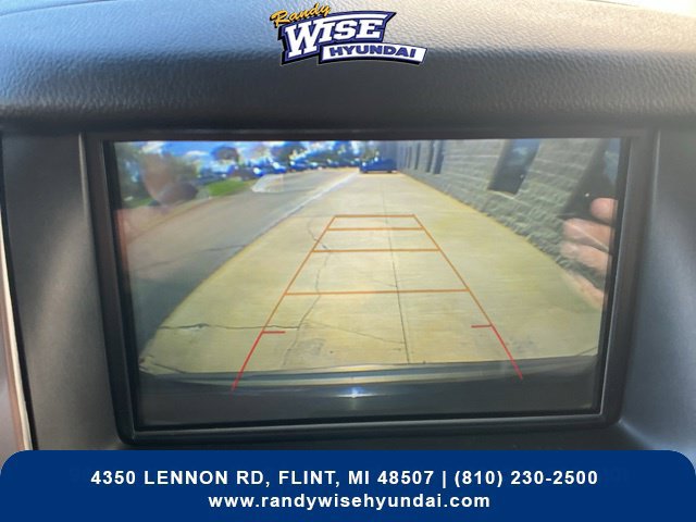 Used 2018 Chevrolet Suburban LT AWD/4WD image 28