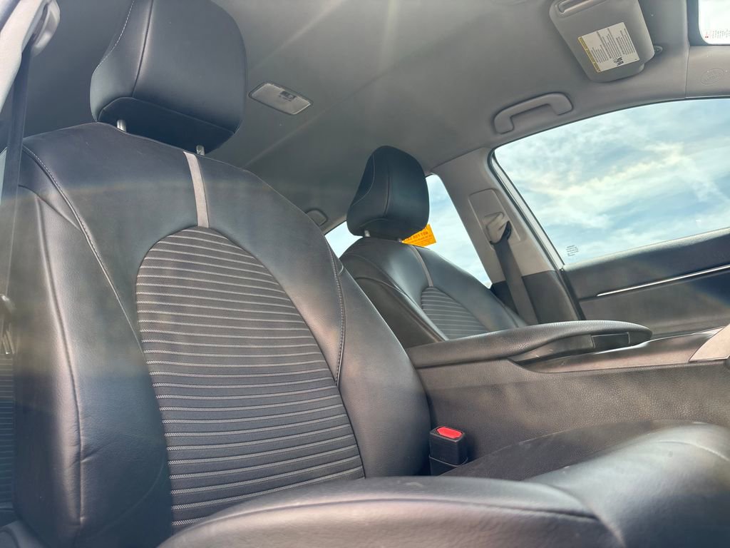 Used 2024 Toyota Camry SE image 26