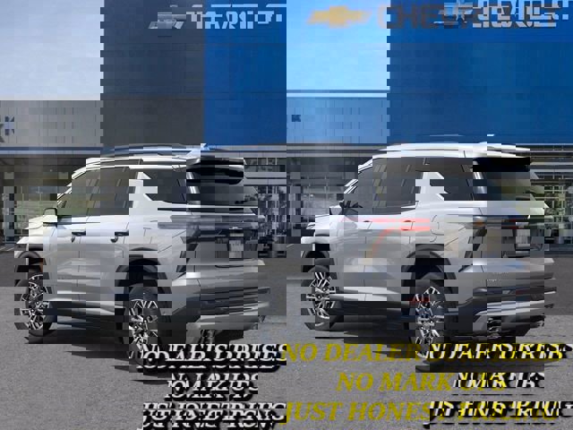 New 2026 Chevrolet Traverse LT image 3