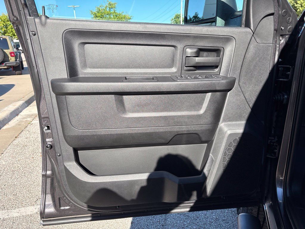 New 2027 RAM 3500 Tradesman AWD/4WD image 32