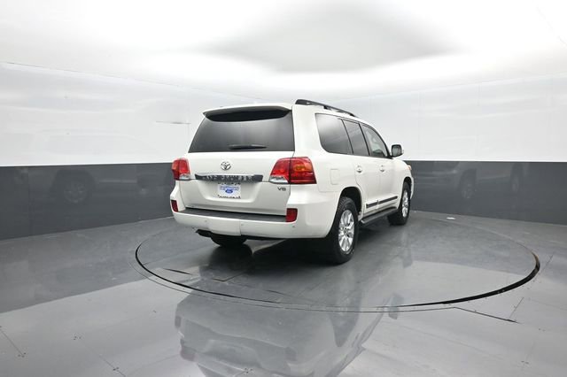 Used 2013 Toyota Land Cruiser image 7