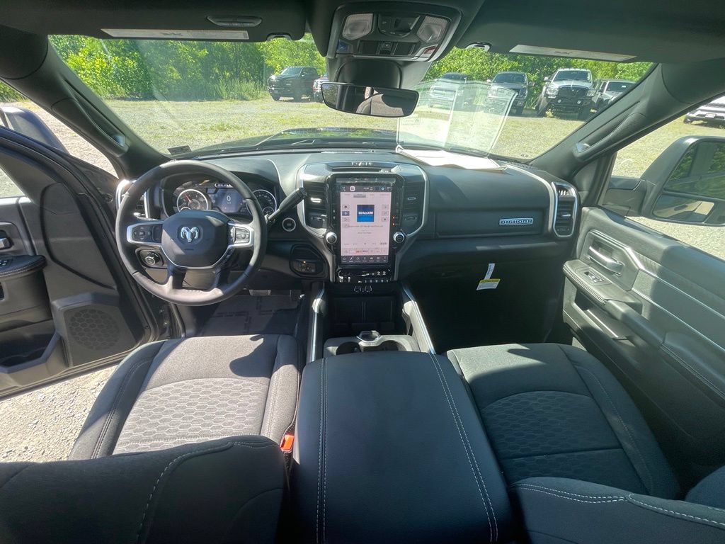 New 2026 RAM 2500 Big Horn AWD/4WD image 3