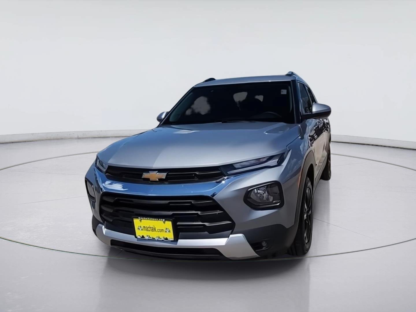 Used 2023 Chevrolet TrailBlazer LT w/ Convenience Package AWD/4WD image 3