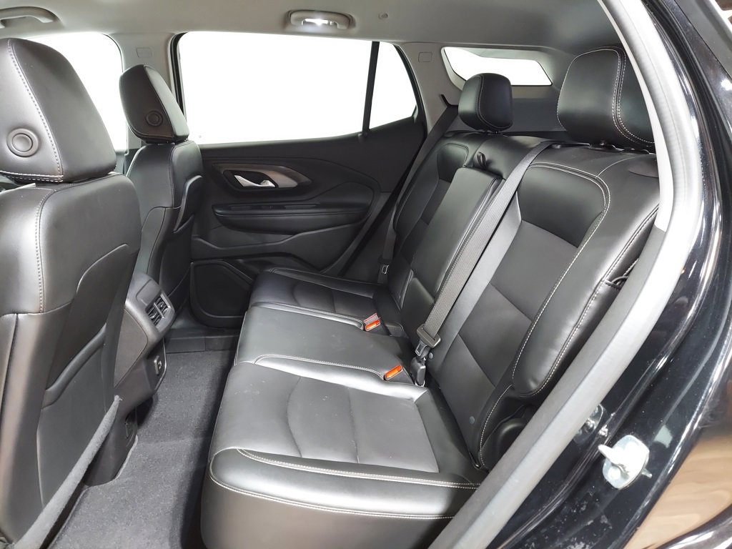 Used 2024 GMC Terrain SLT image 36