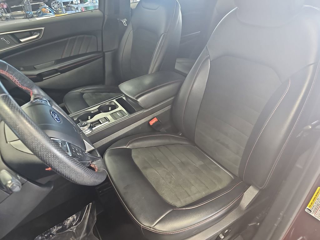 Used 2022 Ford Edge ST-Line AWD/4WD image 15