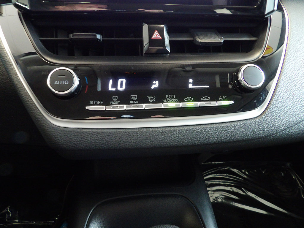 Used 2023 Toyota Corolla LE FWD image 33