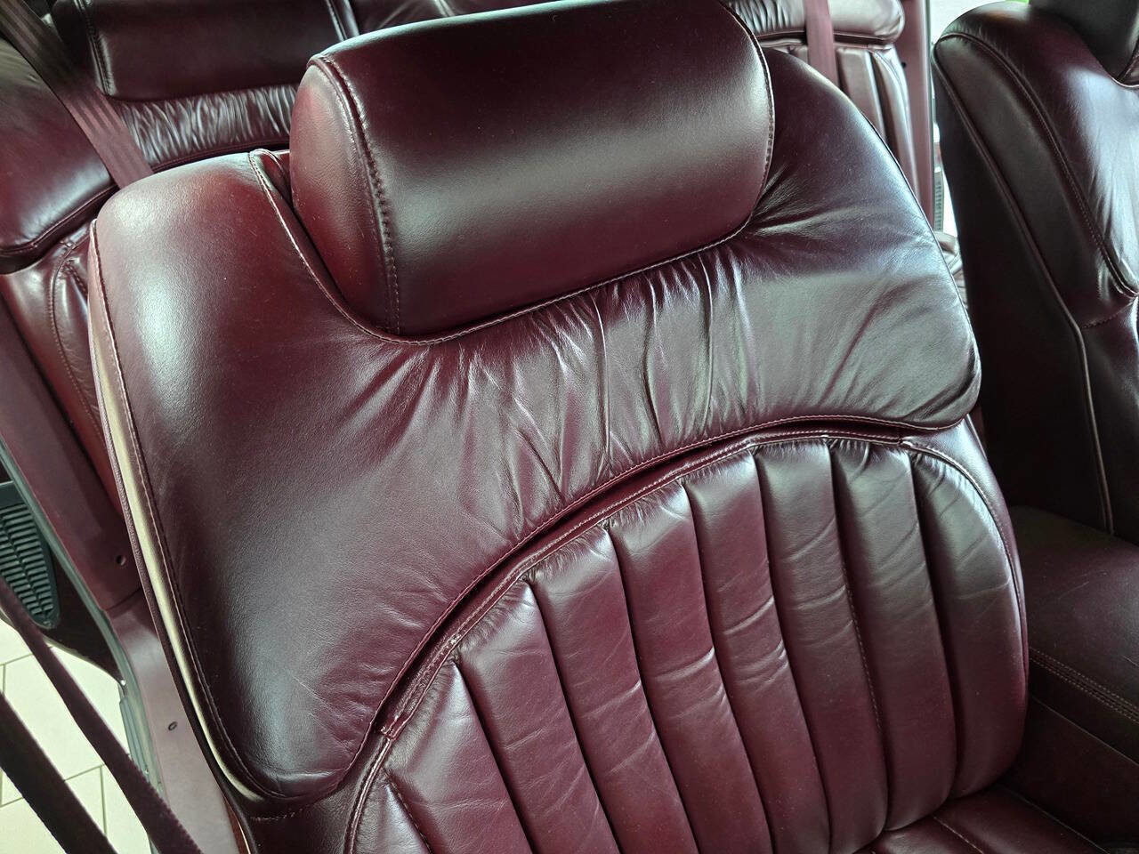 Used 1996 Buick Roadmaster Sedan RWD image 36