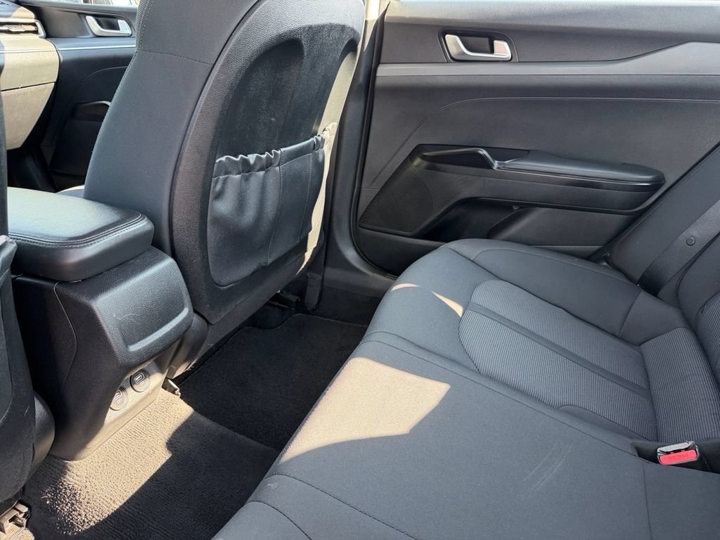 Used 2022 Kia K5 LXS FWD image 14