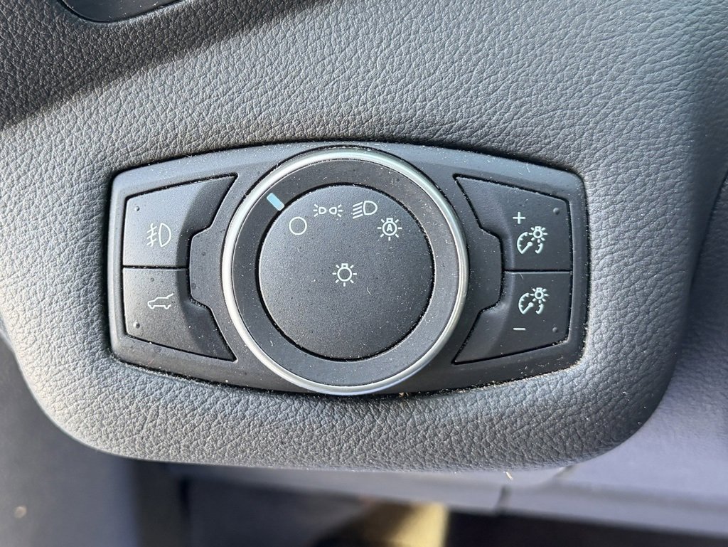 Used 2018 Ford Escape SE image 21