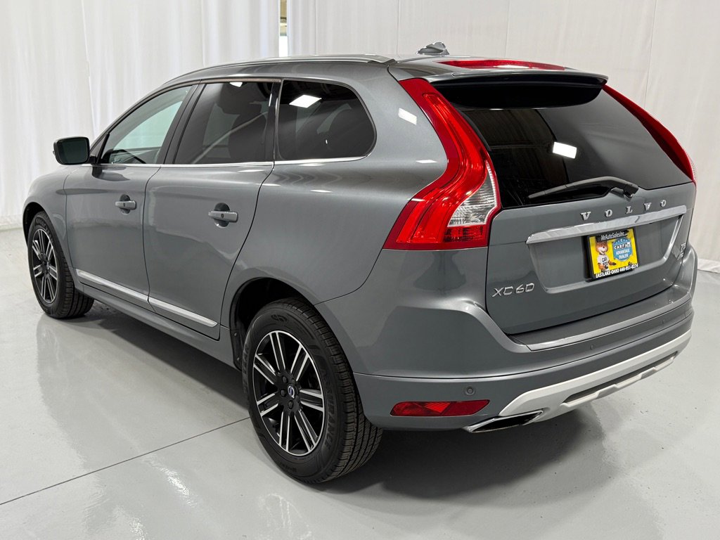 Used 2017 Volvo XC60 T5 Dynamic w/ Preferred Option Package image 7