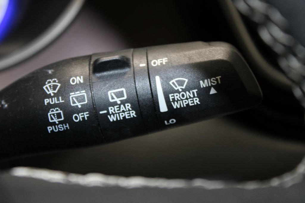 Used 2023 Chrysler Voyager LX FWD image 34