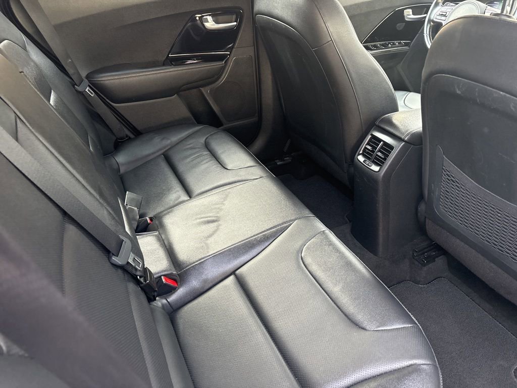 Used 2022 Kia Niro Touring Special Edition FWD image 28