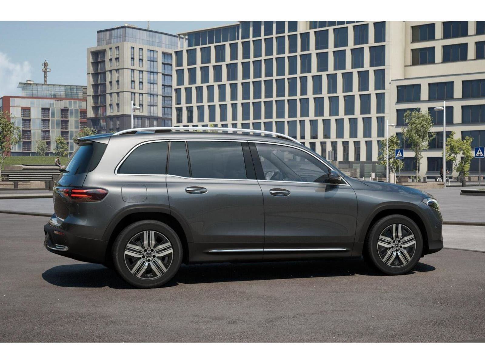 Used 2025 Mercedes-Benz EQB 250+ image 17