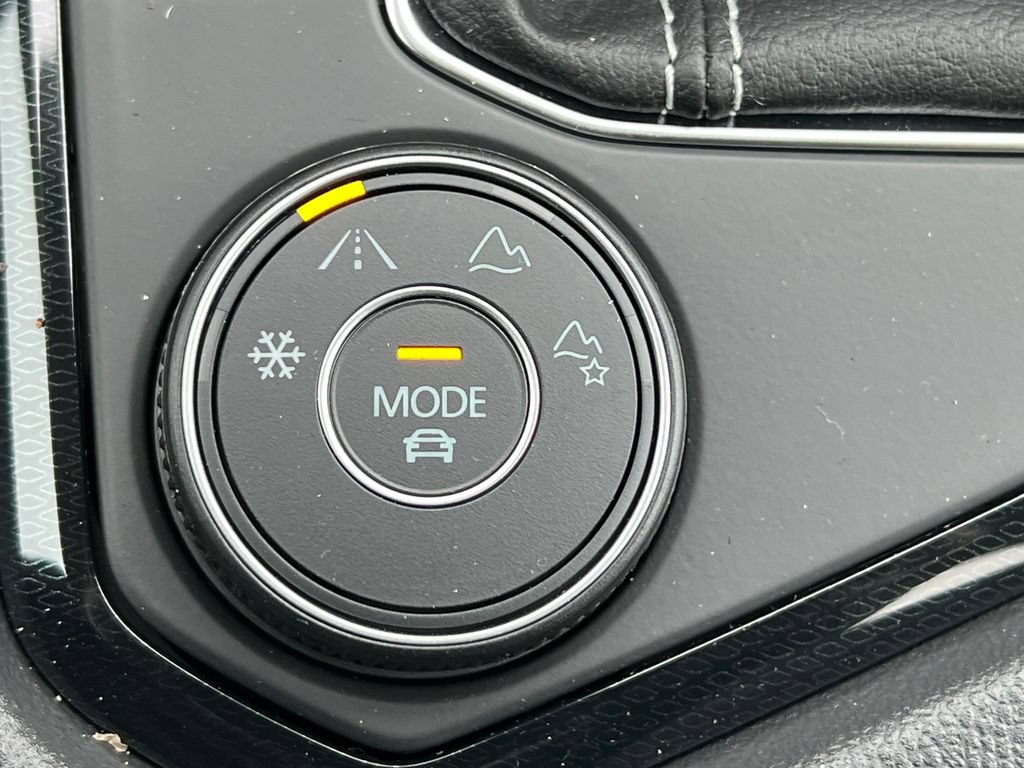 New 2026 Volkswagen Taos SE AWD/4WD image 31