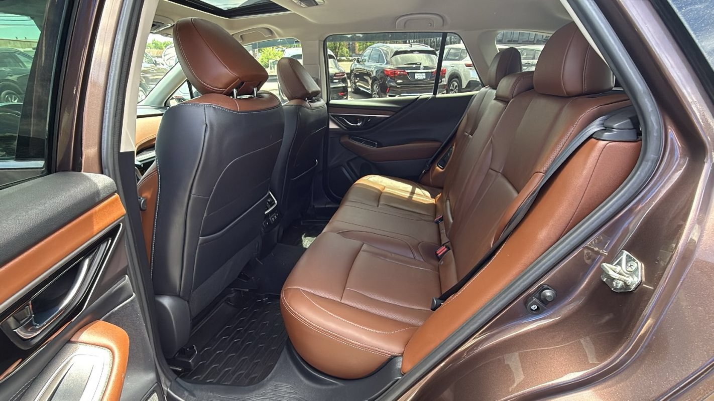 Used 2020 Subaru Outback Touring XT AWD/4WD image 12