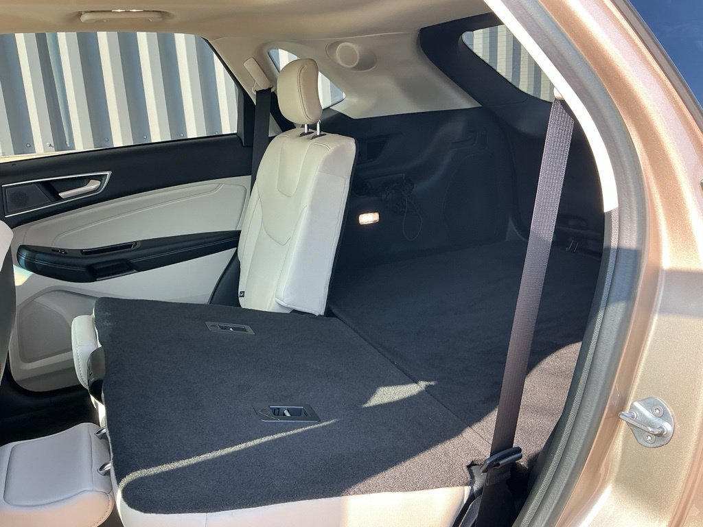 Used 2020 Ford Edge Titanium w/ Equipment Group 301A AWD/4WD image 20