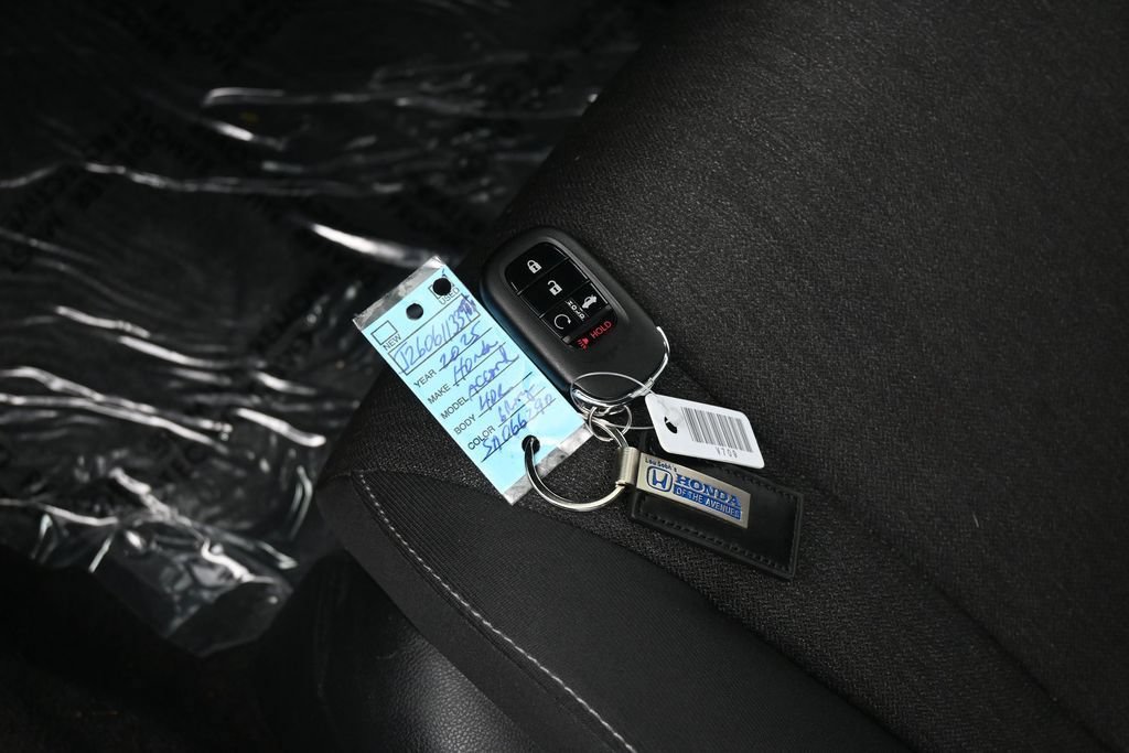 Used 2025 Honda Accord SE image 19