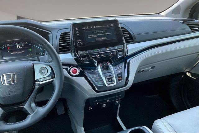 Certified 2022 Honda Odyssey Touring image 9