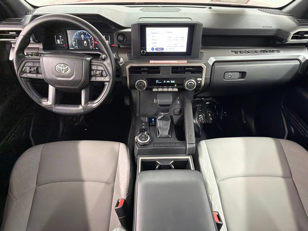 Used 2025 Toyota Tacoma SR5 AWD/4WD image 36