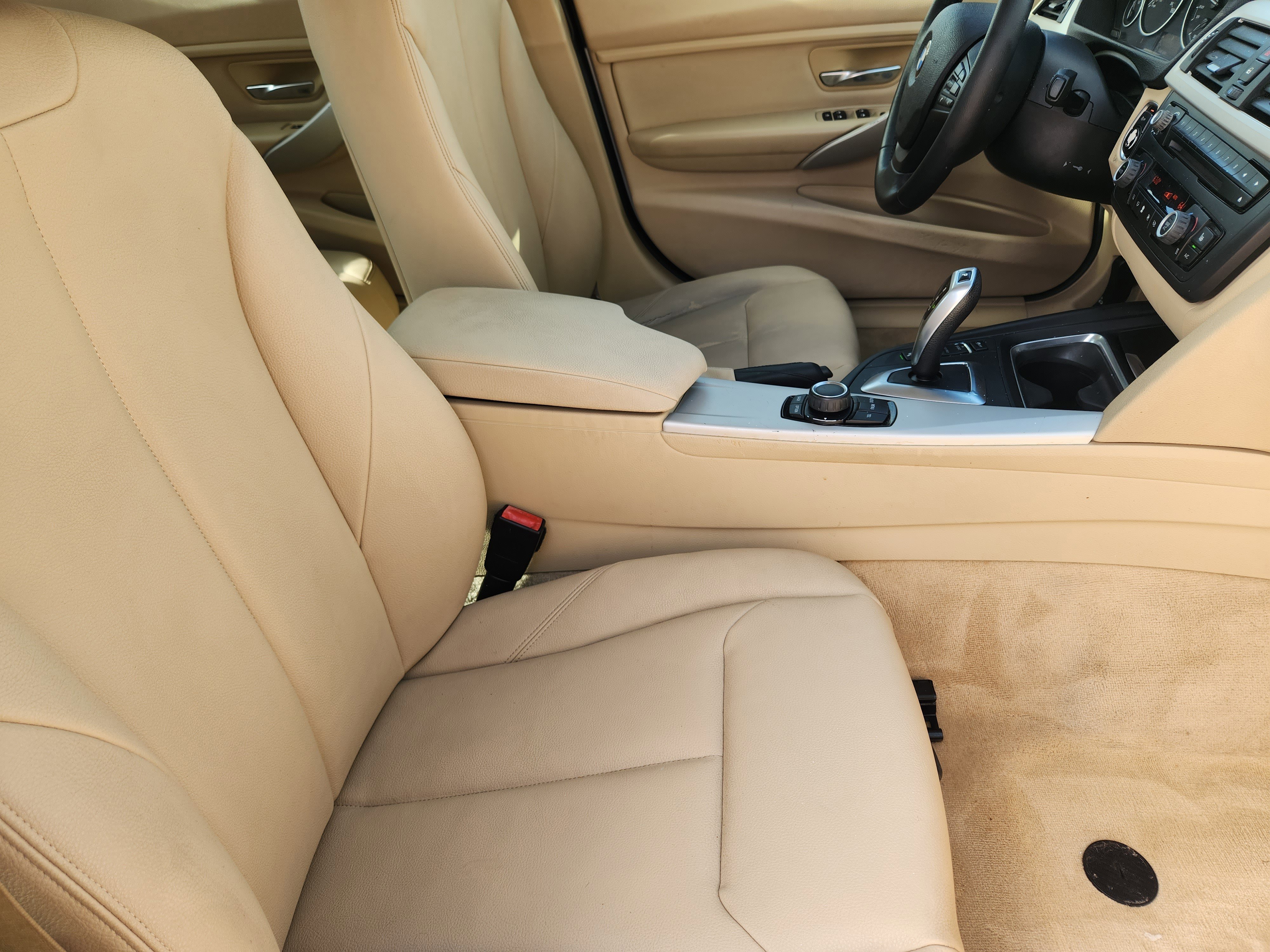 Used 2015 BMW 320i Sedan image 14