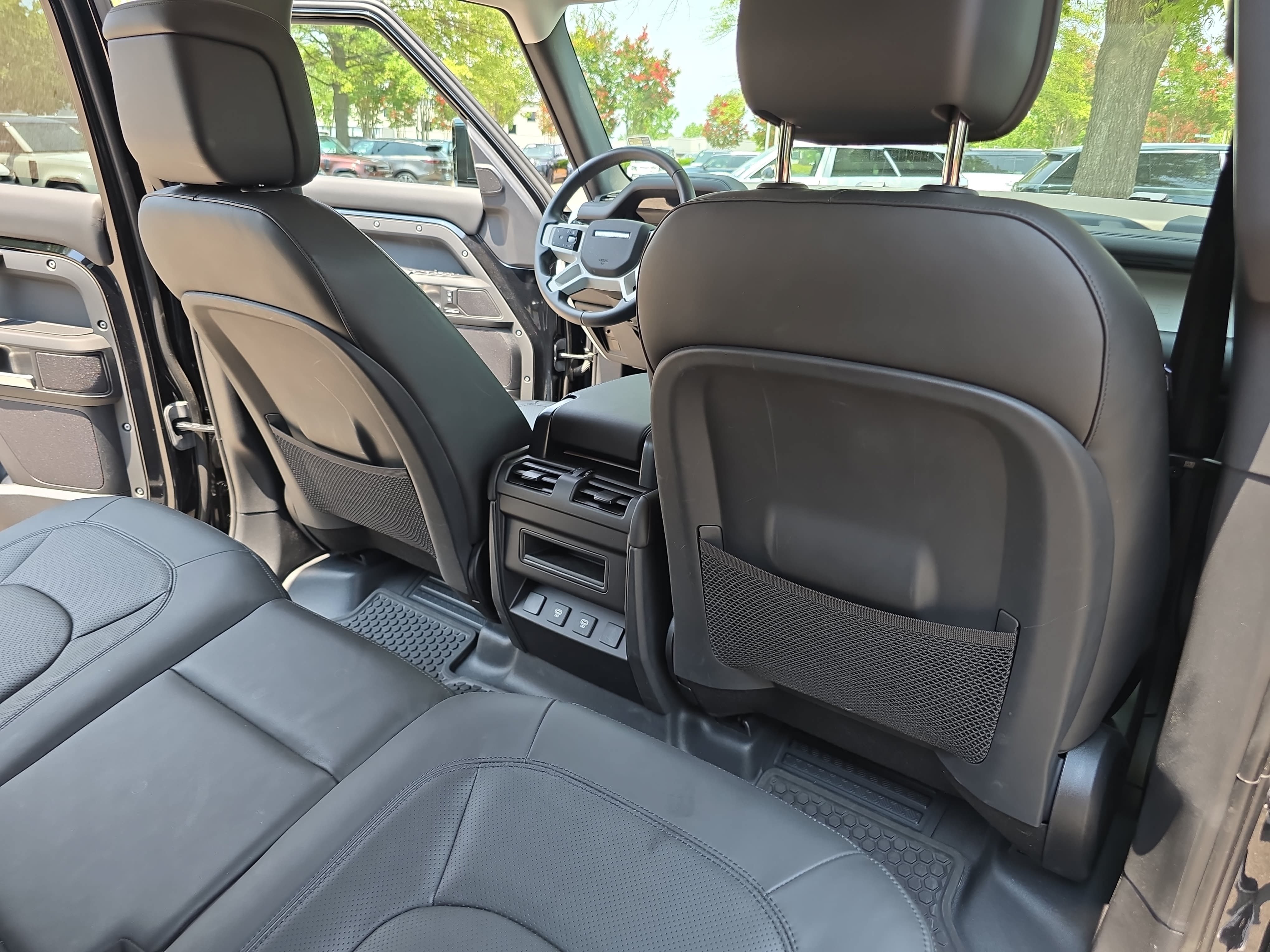 Certified 2025 Land Rover Defender 110 S AWD/4WD image 11