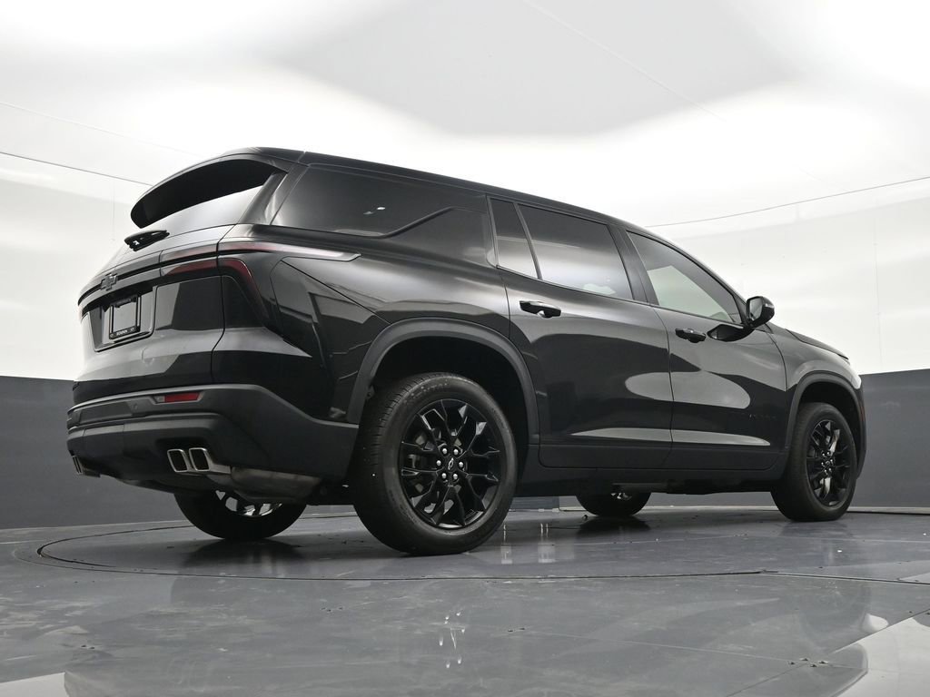 Used 2024 Chevrolet Traverse LS w/ Midnight/Sport Edition FWD image 27